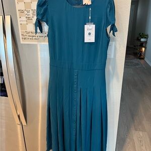 Gal Meets Glam Teal Midi Dress